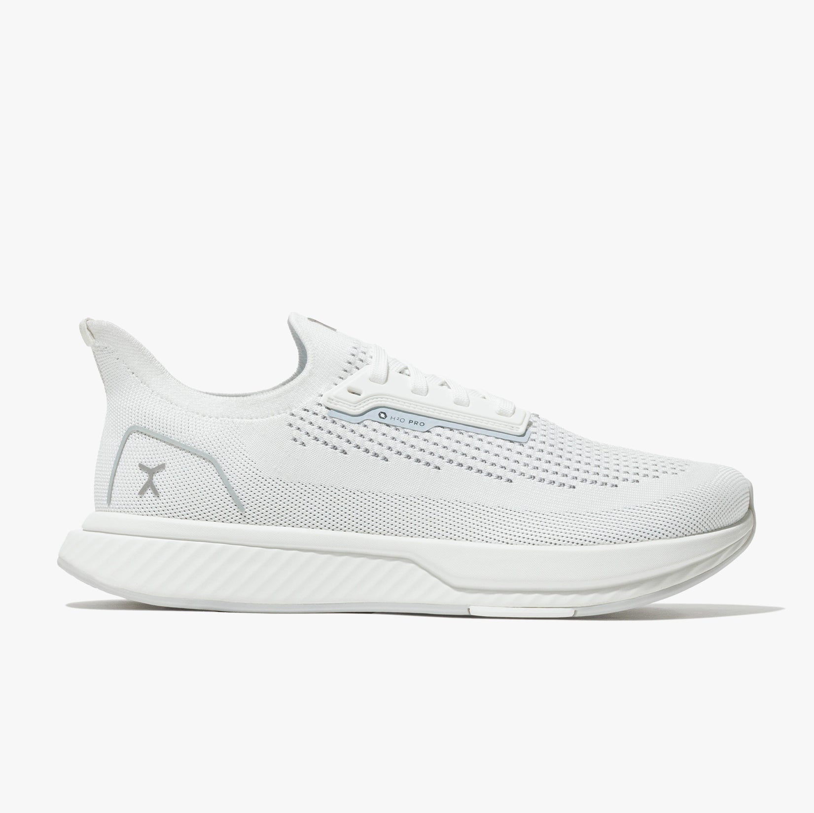 Adapt Runner H2O Pro - White - Weather-Ready Runner